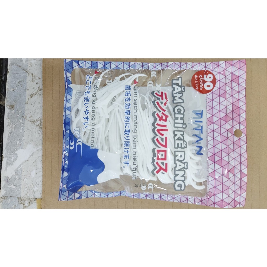 Tăm chỉ nha khao Titan gói 90 que/gói.