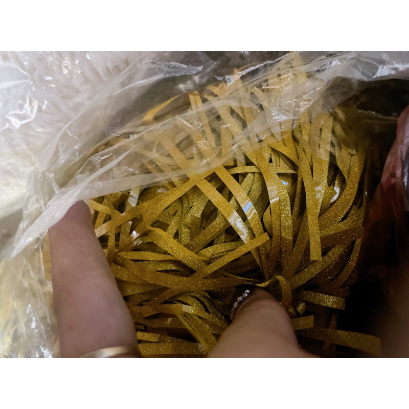 Giấy Rơm Cắt Sợi Lót Hộp Quà Tặng