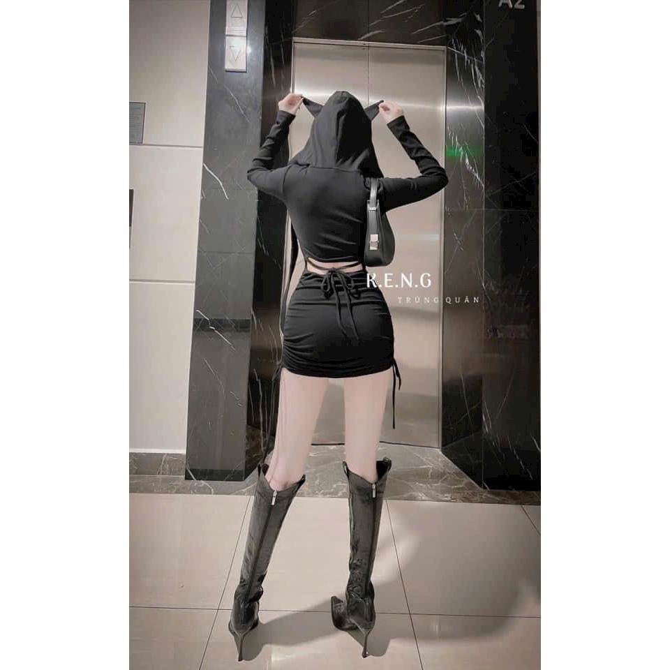 Đầm body tay dài rút dây bên hông hở lưng có món tai mèo đáng yêu - thun borip