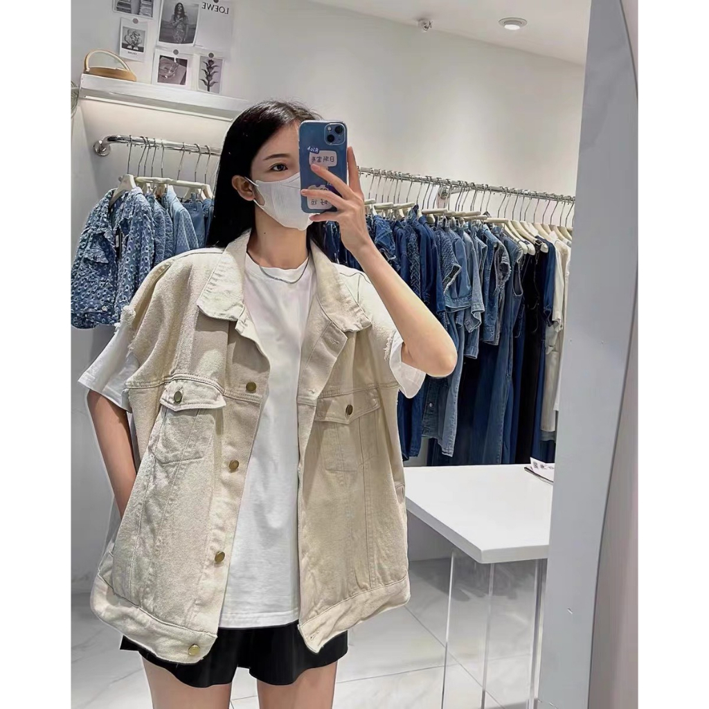 Áo gile jean nữ rách viền tua rua form rộng màu xanh túi hộp, Áo khoác bò thể thao nam nữ unisex pho