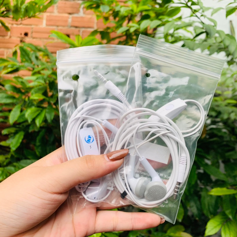 Tai Nghe SS Samsung zin Jack 3.5 màu trắng nghe cực hay