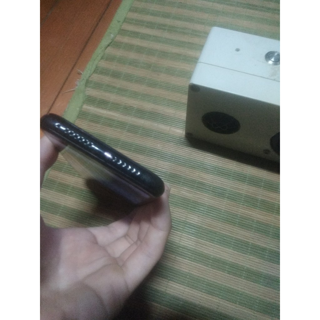 Điện thoại Masstel X6 bản Ram 1G, bộ nhớ 16Gb giá siêu rẻ