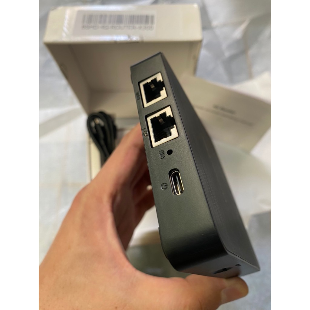 Cục phát wifi từ sim 4G, Bộ phát wifi 4G X300 chuyên lắp cho ô tô, phòng khách và bàn làm việc, 4 ăng ten ẩn bên trong.