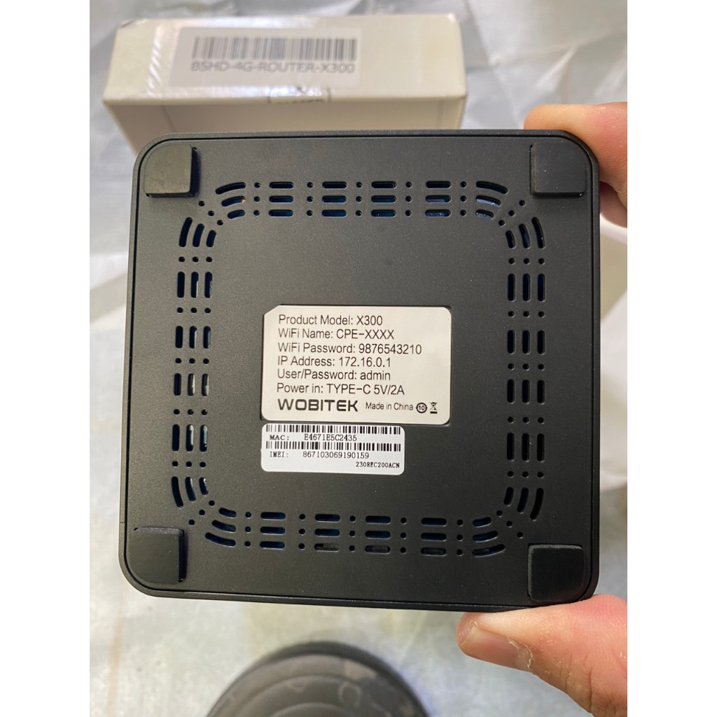 Cục phát wifi từ sim 4G, Bộ phát wifi 4G X300 chuyên lắp cho ô tô, phòng khách và bàn làm việc, 4 ăng ten ẩn bên trong.