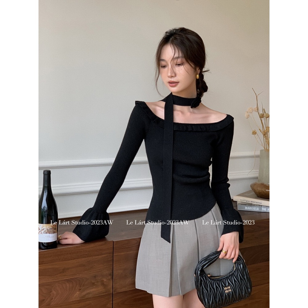 Áo len tăm trễ vai bèo ngang tay dài gấu xoè