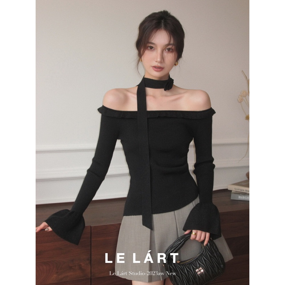 Áo len tăm trễ vai bèo ngang tay dài gấu xoè