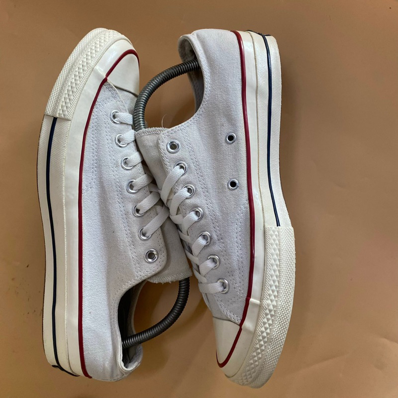 Giày chính hãng đã qua sử dụng