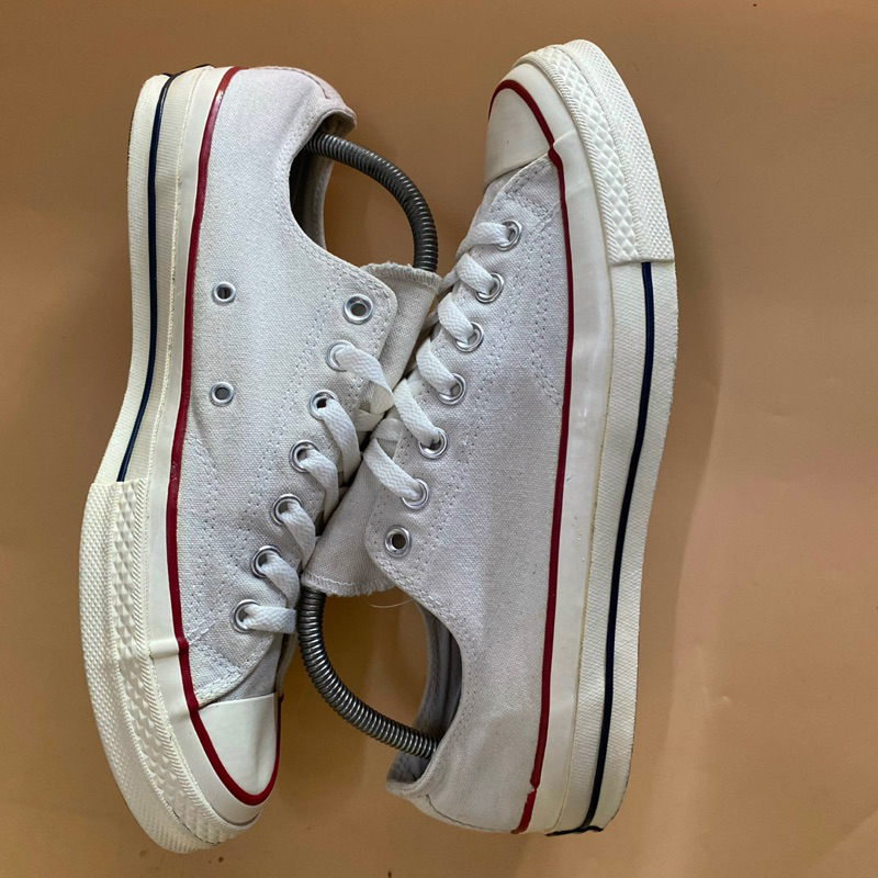 Giày chính hãng đã qua sử dụng