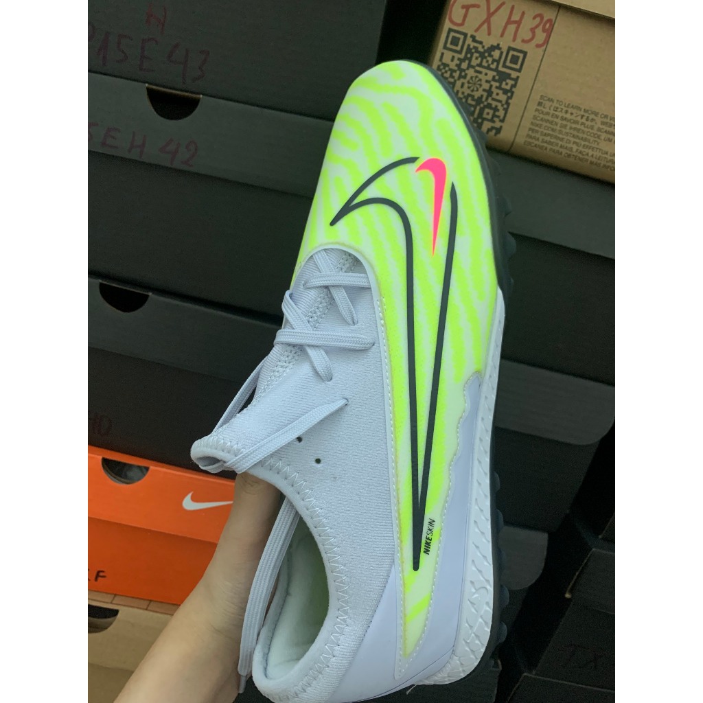 Giày Đá Bóng Phantom GX PRO các màu tặng kèm tất.