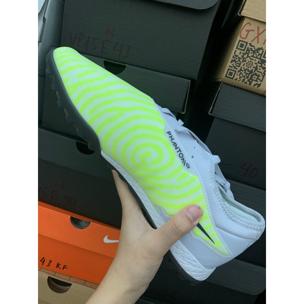 Giày Đá Bóng Phantom GX PRO các màu tặng kèm tất.