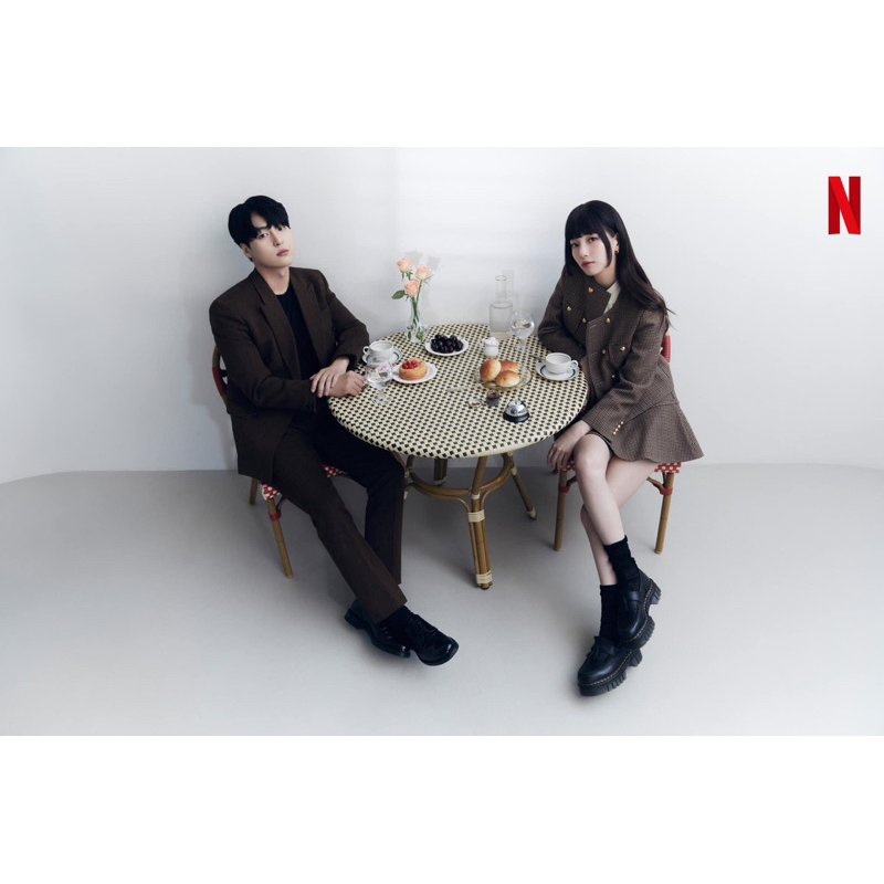 Set áo vest đính cúc + chân váy xoè Doona Bae Suzy