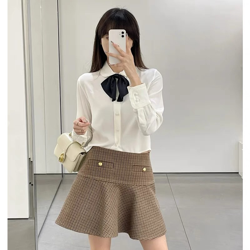 Set áo vest đính cúc + chân váy xoè Doona Bae Suzy