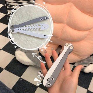Đồ chơi Balisong hình xương cá mới nhất 2023