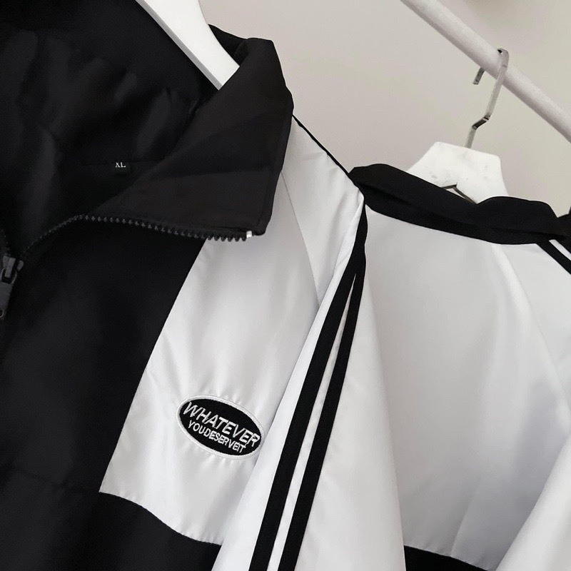Áo Khoác Gió , Áo Khoác Dù Phối Màu Đen Trắng In Chữ Phong Cách Đường Phố A26