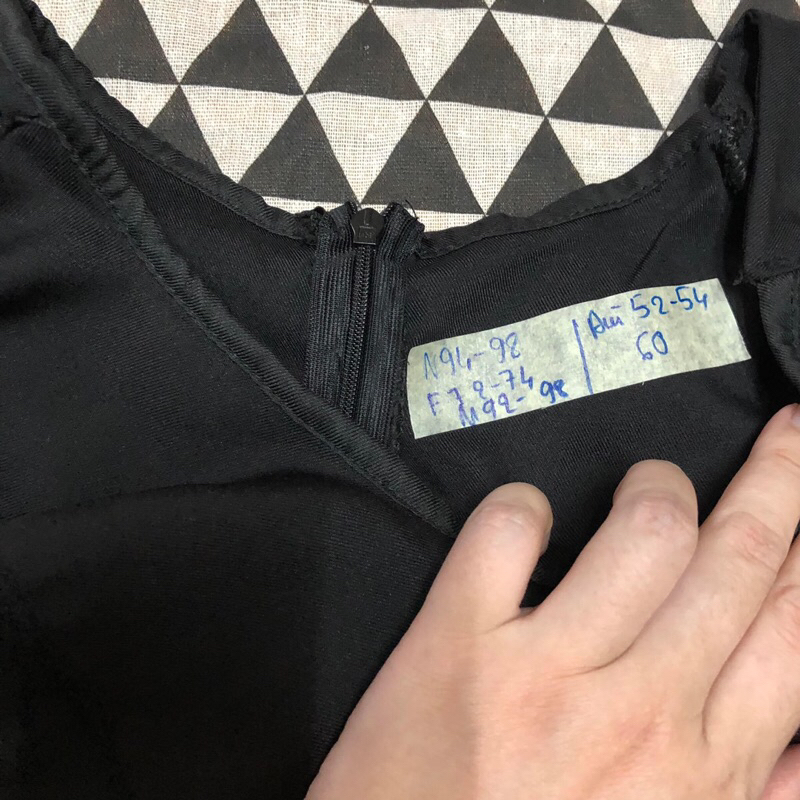 Jumpsuit đen lệch vai kiểu 2hand