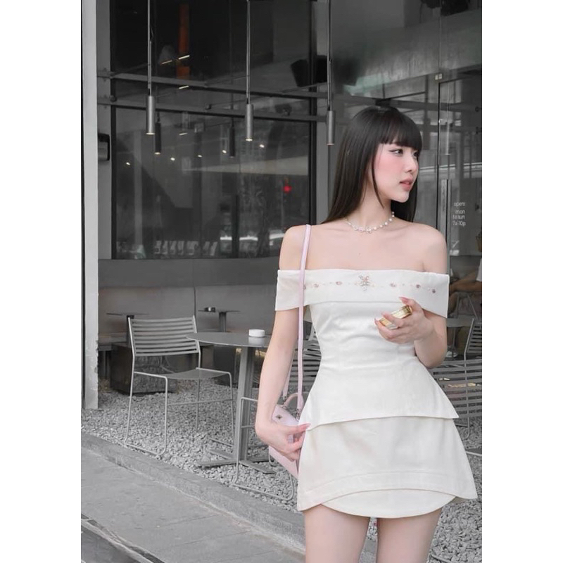 SET TRỄ VAI ĐÍNH KÈM CVAY