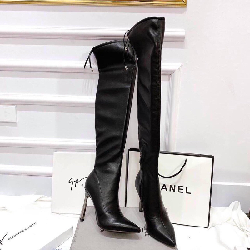 BOOT qua đầu gối dây chuông gót nhọn 9cm siêu sang