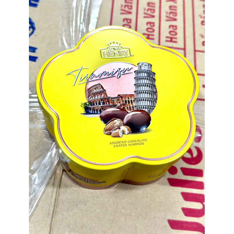 Socola hạnh nhân King Henry hộp bông mai gói quà Tết 2024 siêu đẹp
