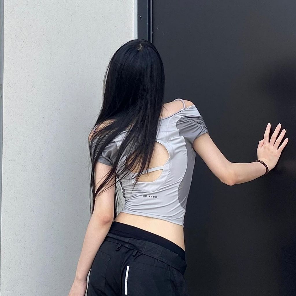 Áo Thun Nữ Ngắn Tay Beuter Steel Grey Drapped Neck Top