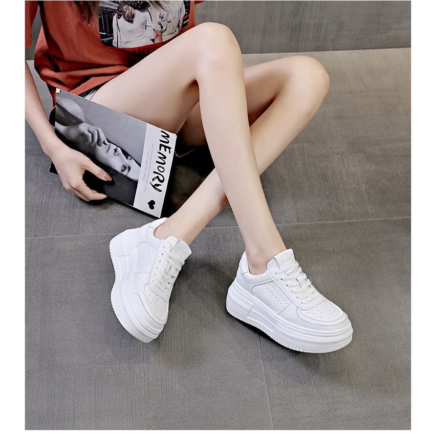 GiàyThể Thao Nữ Độn Đế 5cm mũi tròn dày dặn cao cấp phong cách Hàn Quốc TeeBao