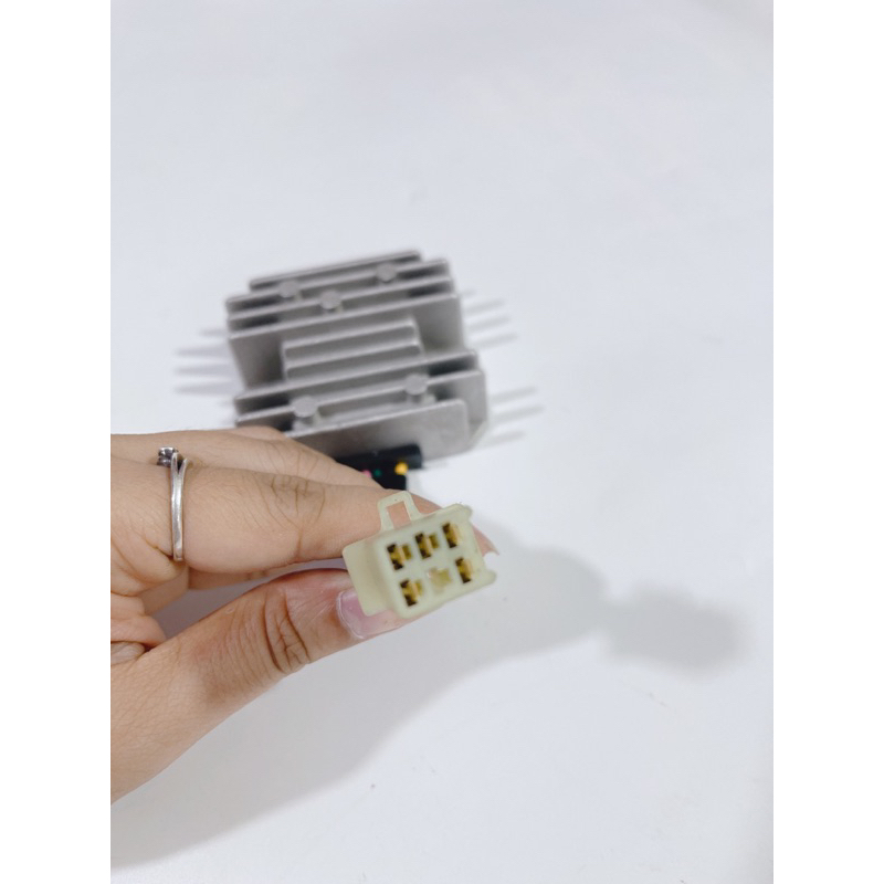 Sạc Attila 2 pha chế độ cho xe máy, dòng sạc mạnh dùng thay thế hoặc lên sạc cho xe máy