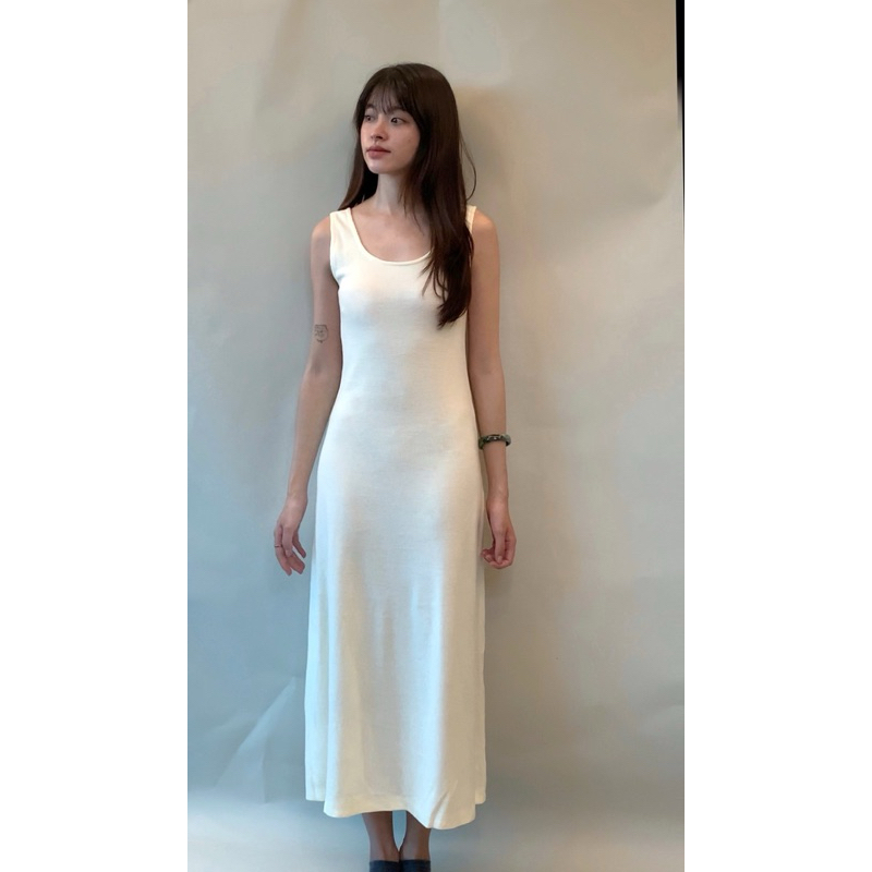 Váy len dáng suông + cardigan crotop PAAES
