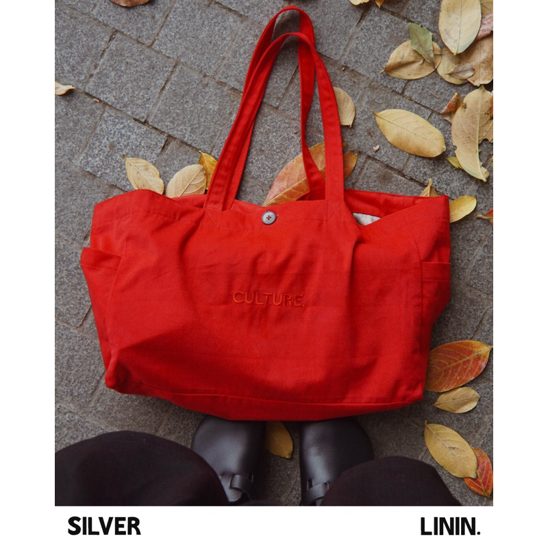 CULTURE OVERSIZED BAG - Túi vải size lớn, thêu chữ Culture.