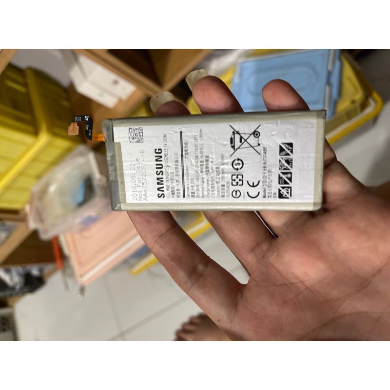 pin j7 pro zin công ty