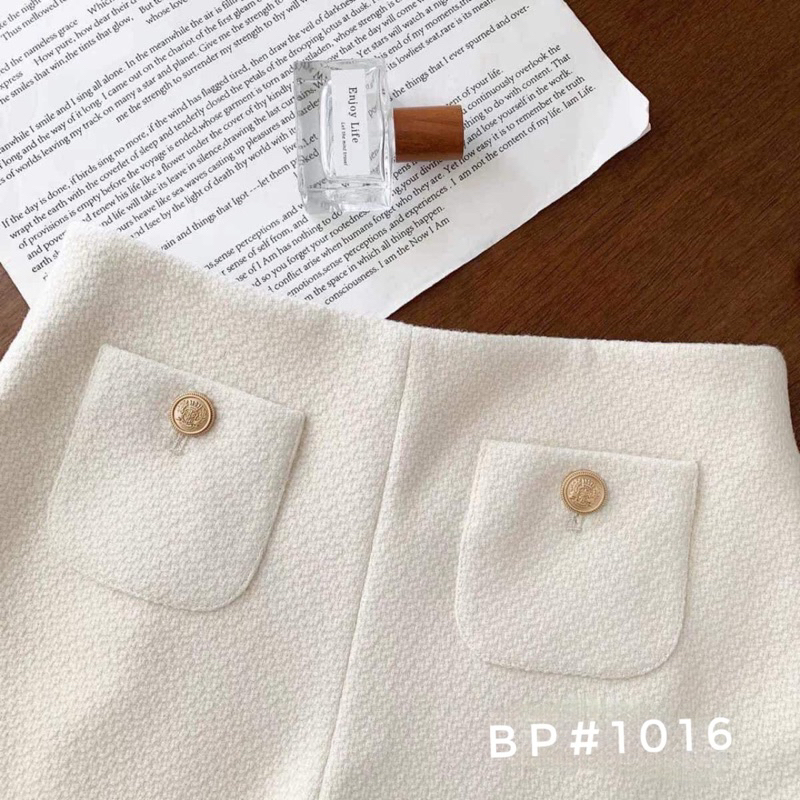 Quần đùi dạ nhũ cạp cao tôn dáng QC