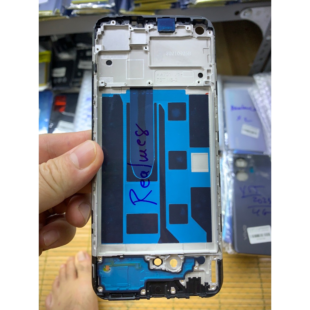 Bộ vỏ điện thoại zin realme 8 / Realme 8 pro / Lưng realme 8