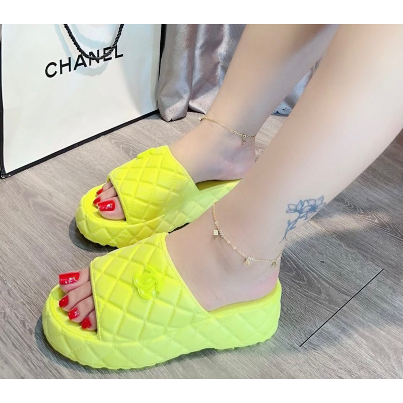 Dép bánh mì Chà neo siêu Hot…  cao 5F dòng bami này đi thì siêu êm mix đồ lại siêu dễ thương