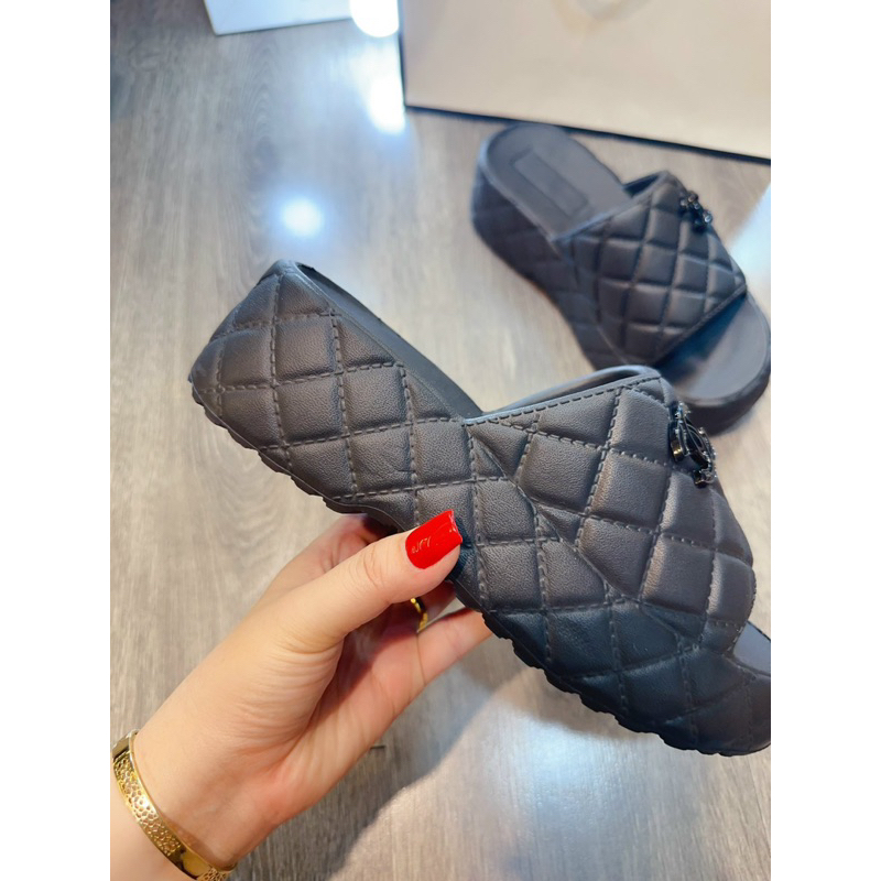 Dép bánh mì Chà neo siêu Hot…  cao 5F dòng bami này đi thì siêu êm mix đồ lại siêu dễ thương