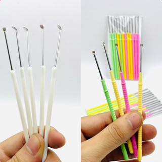 Que Lấy Rái Tai Ngoái Tai Nhựa Bỏ Túi Tiện Lợi