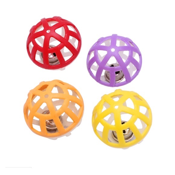 Com bo bóng đồ chơi và tẩy run