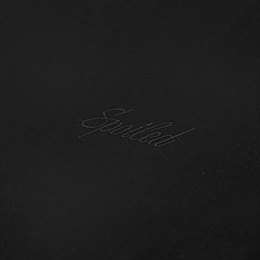 Áo Thun SPOILED cơ bản đơn giản hằng ngày / Đen và Trắng