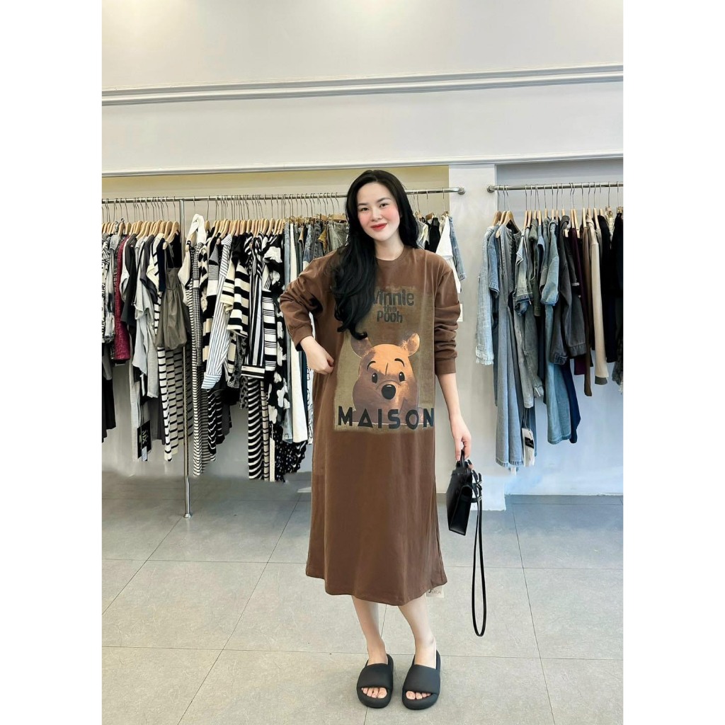Váy Suông Nữ Dài Tay In Hình Gấu POOH Maison Đầm Nữ Dáng Dài Cổ Tròn Freesize S1052