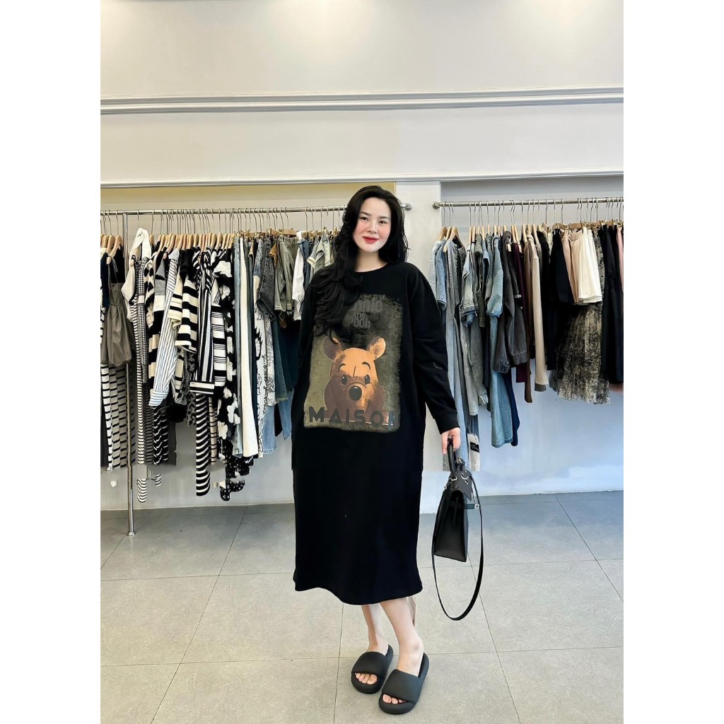 Váy Suông Nữ Dài Tay In Hình Gấu POOH Maison Đầm Nữ Dáng Dài Cổ Tròn Freesize S1052