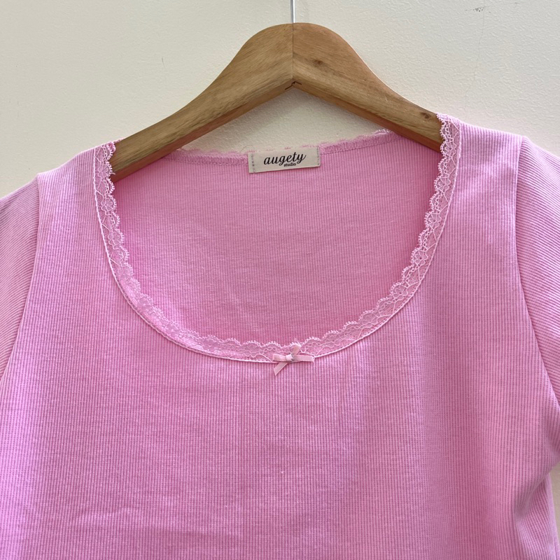 Áo Thun croptop baby mới 99%