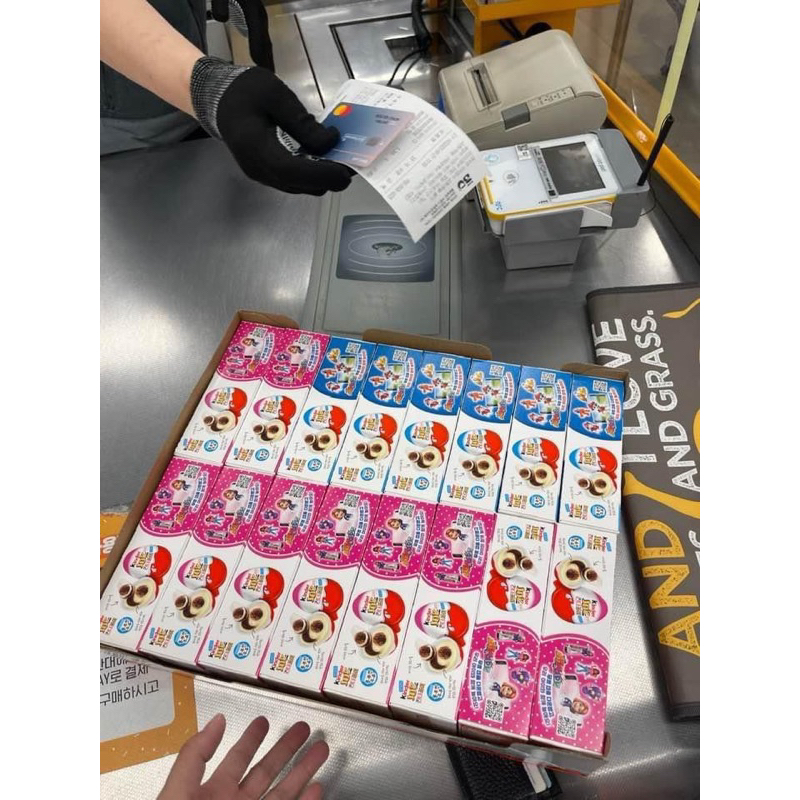 Socola Kinder Joy Cho Bé Gái và Bé Trai hàng nội địa Hàn Quốc