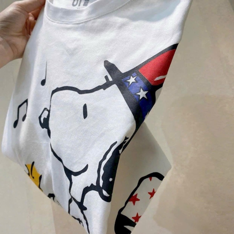 ÁO PHÔNG CÚN ĐEO TAI NGHE