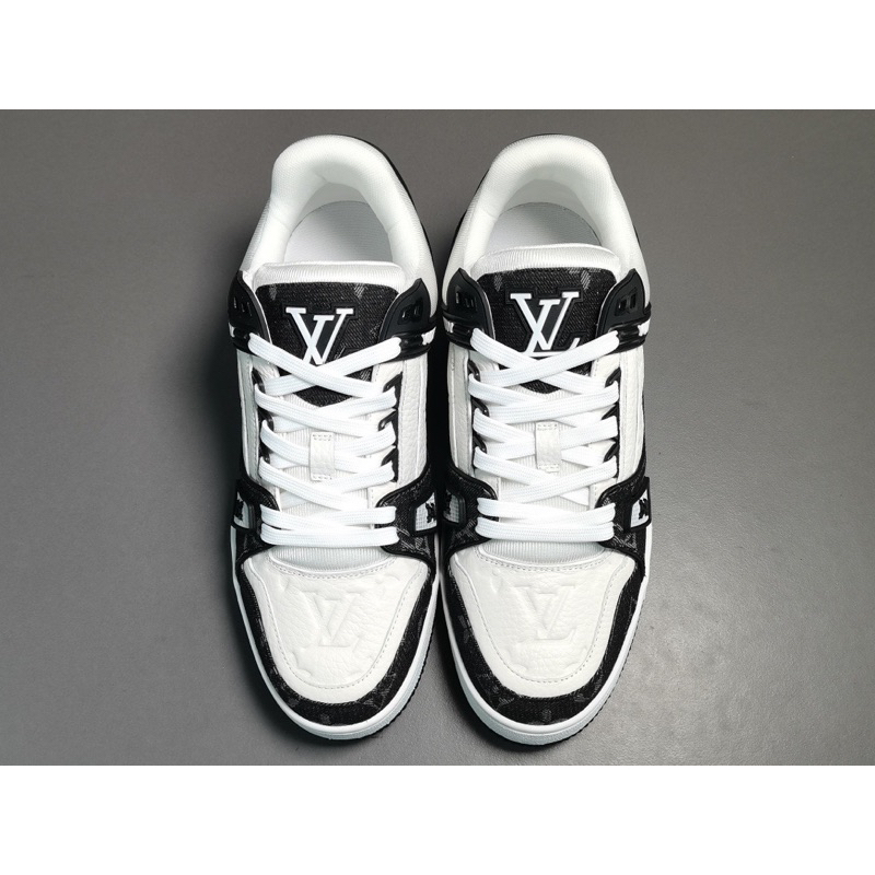 GIÀY THỂ THAO LV ĐEN CAO CẤP TẶNG KÈM BỘ QUÀ TẶNG