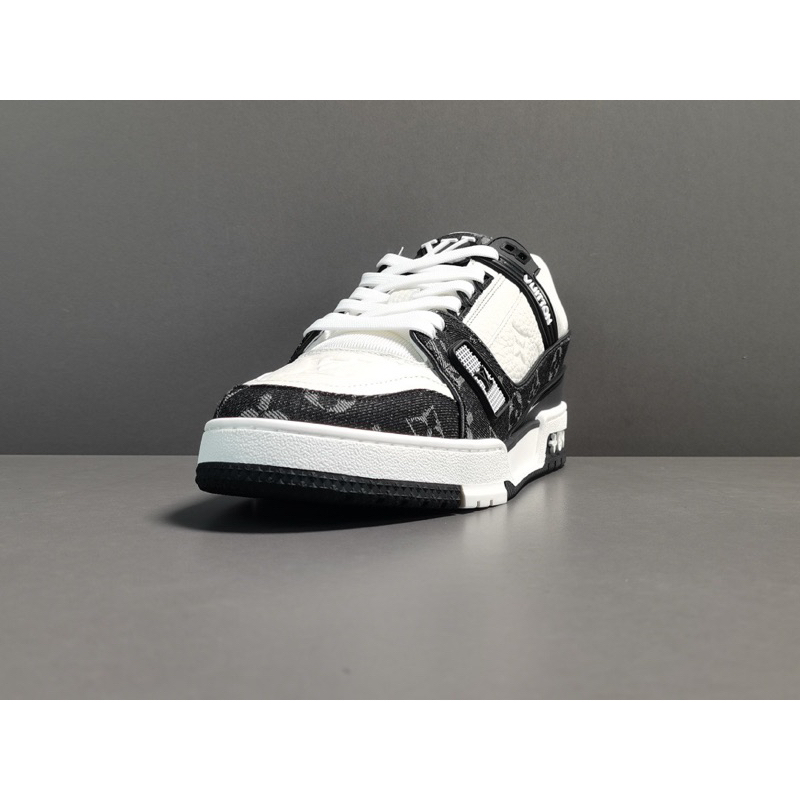 GIÀY THỂ THAO LV ĐEN CAO CẤP TẶNG KÈM BỘ QUÀ TẶNG