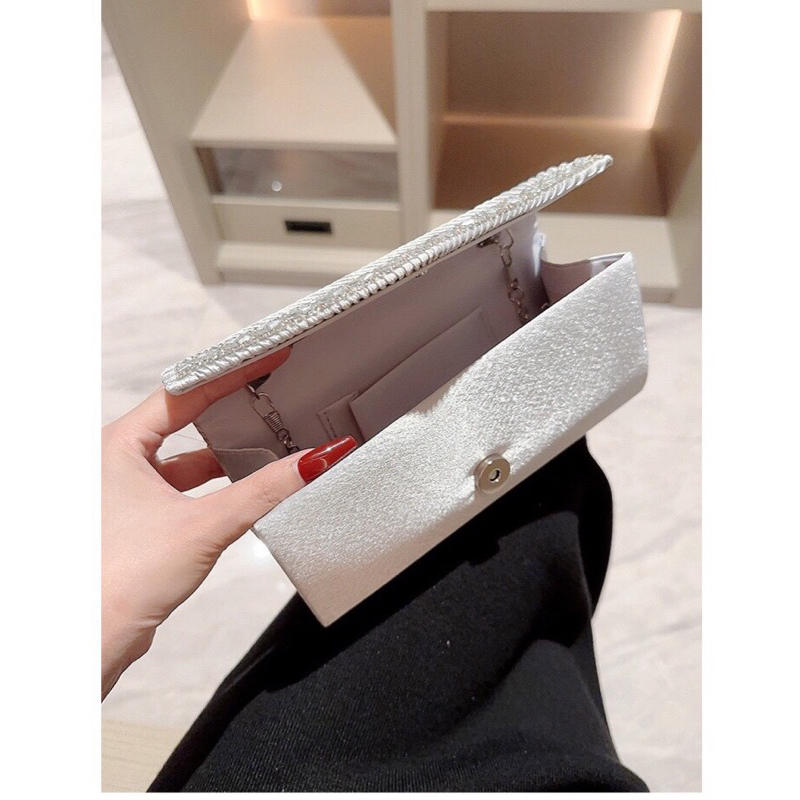 Clutch cầm tay đính đá