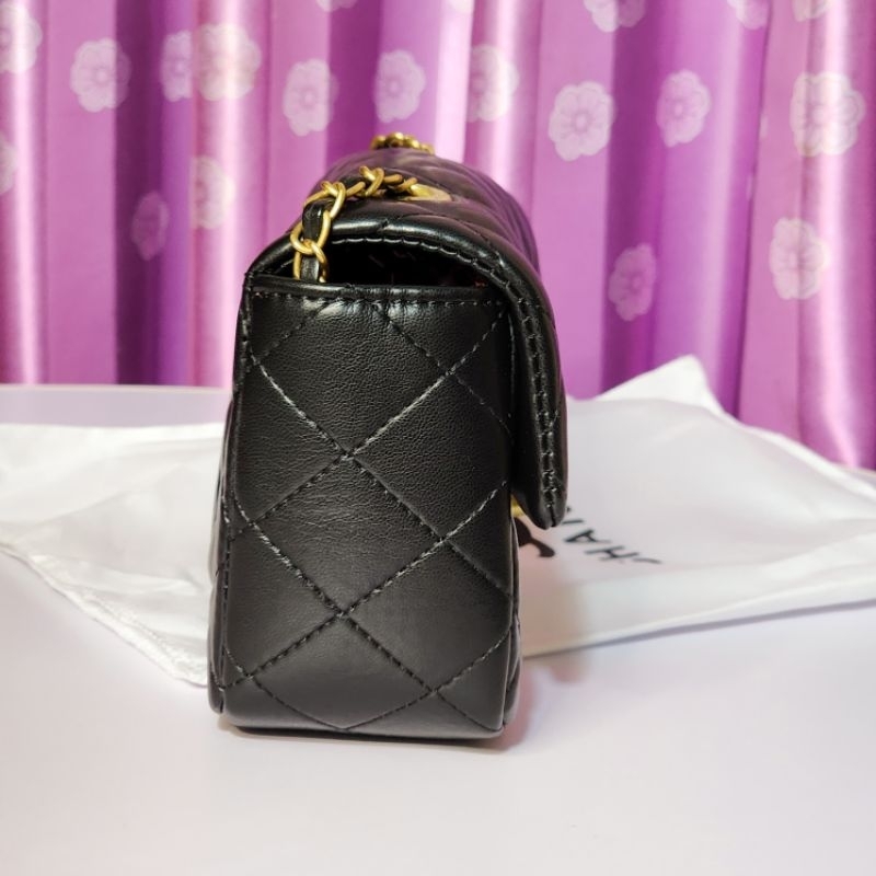 Túi Nữ Họa Tiết Hình Trám Xinh Nổi Bật.