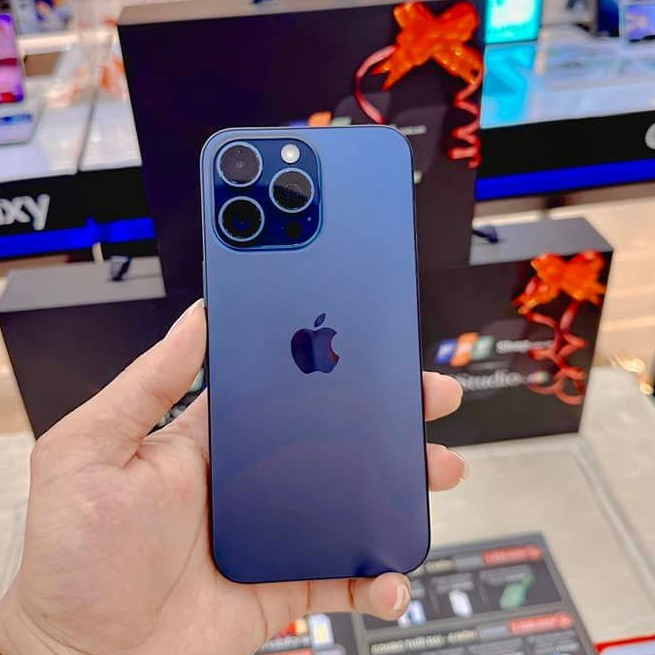 Điện thoại 15 pro|max - pin trâu siêu lướt bản Vn/a đẹp keng