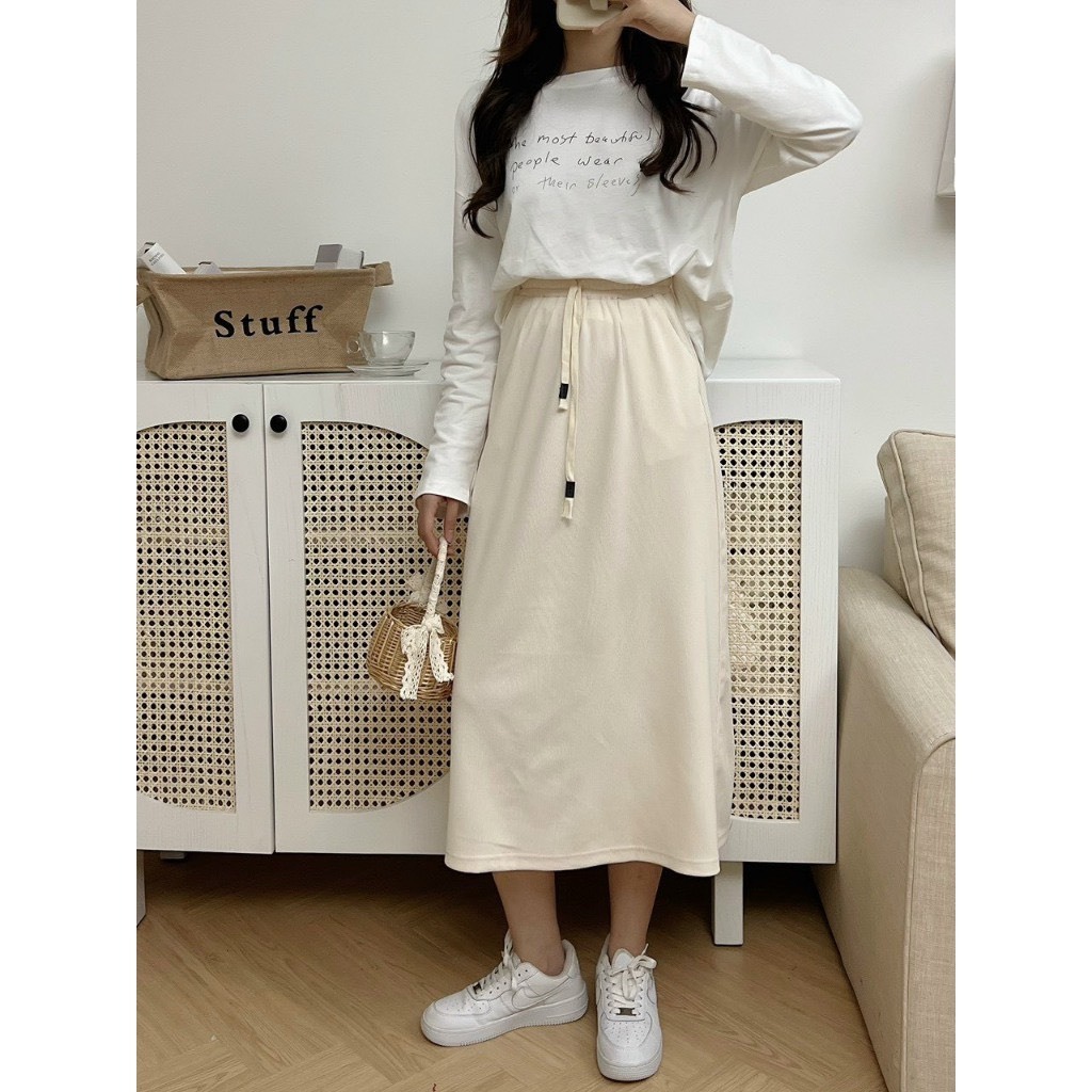 Chân váy tăm dây rút dáng dài có xẻ sau - Retrostyle.vn - Chanvaytam255_P5K1
