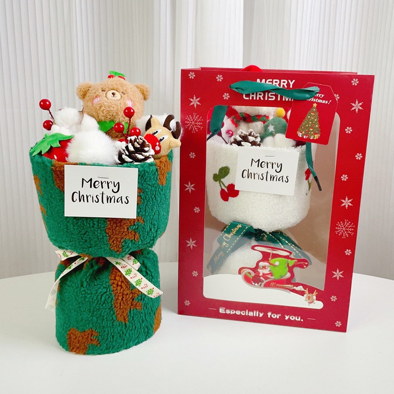 Bó hoa Noel / quà tặng Giáng sinh kèm túi giấy sang trọng