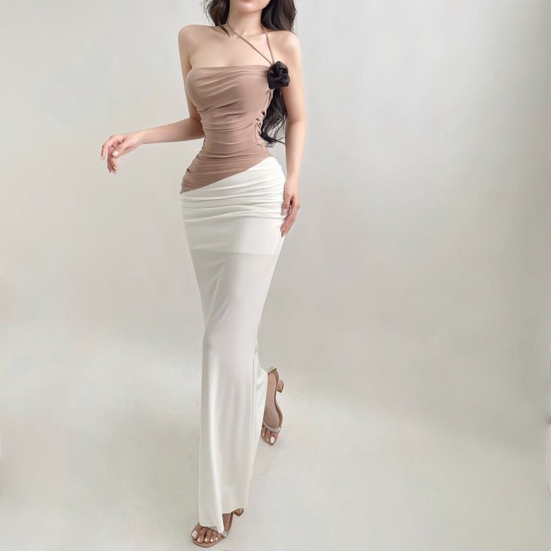 Set Áo Cổ Yếm Đính Hoa Và Chân Váy Đuôi Cá Ôm Body Sexy