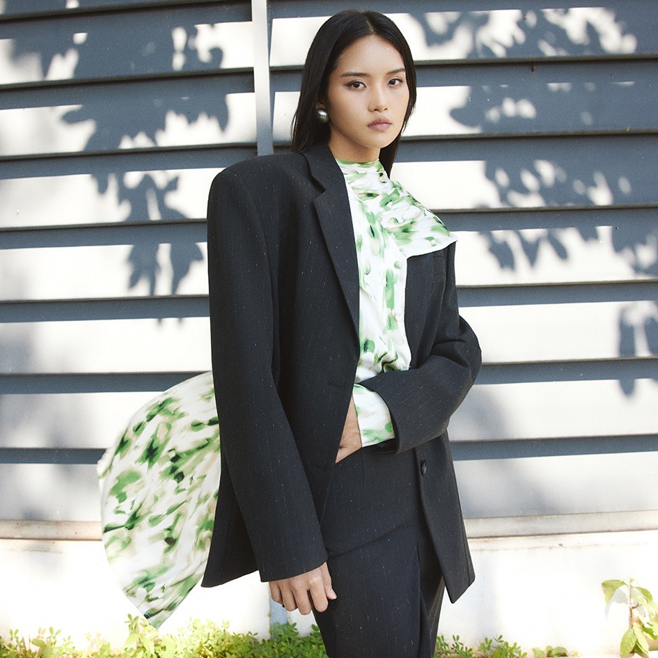 REINA- SID OVERSIZED PINSTRIPED BLAZER JACKET – STEPHANIE SILK BLOUSE –  SID PINSTRIPED SKIRT