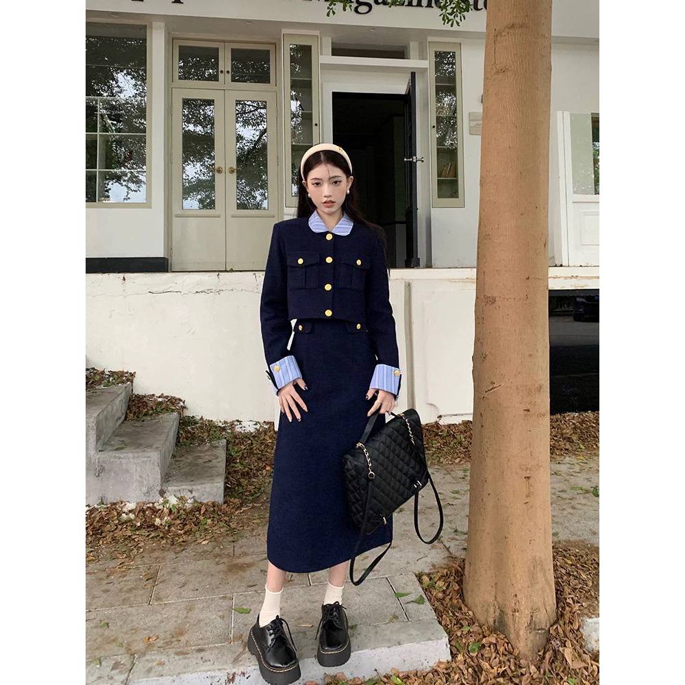 Set Đồ Nữ Áo Khoác Dạ Tweed Dáng Ngắn Cổ Tròn, Váy Yếm Dáng Dài Qua Gối Chiết Eo Phối Sơ Mi Kẻ Set Đồ Nữ Đi Chơi SD696